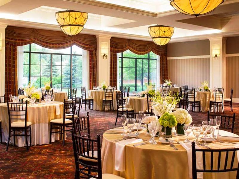 Four Points By Sheraton Norwood Conference Center Extérieur photo