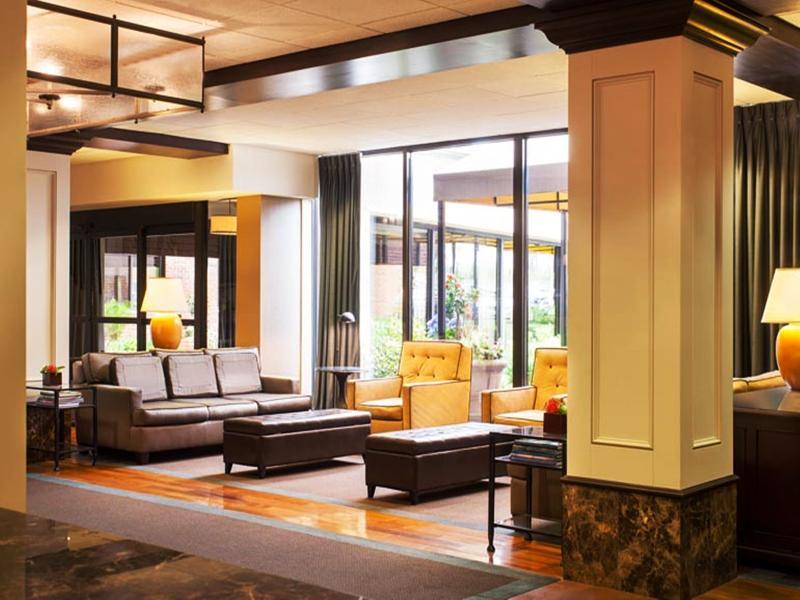 Four Points By Sheraton Norwood Conference Center Extérieur photo