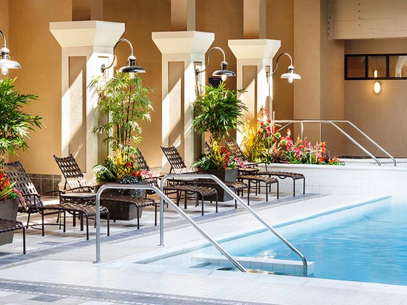 Four Points By Sheraton Norwood Conference Center Extérieur photo
