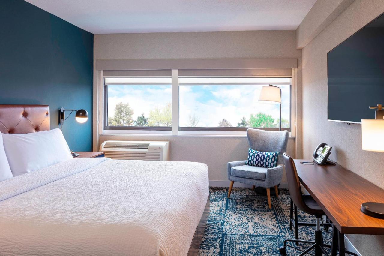 Four Points By Sheraton Norwood Conference Center Extérieur photo