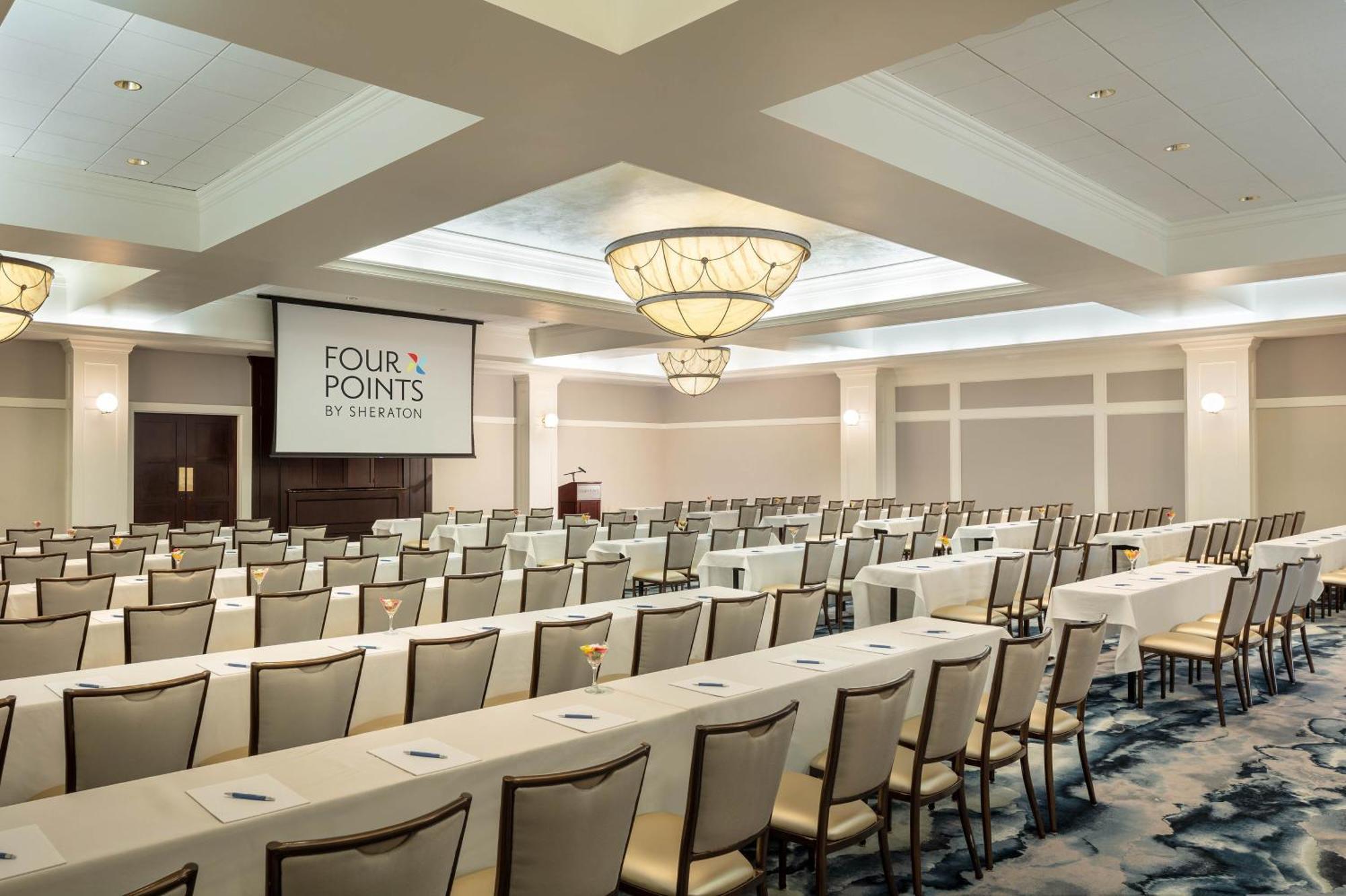 Four Points By Sheraton Norwood Conference Center Extérieur photo