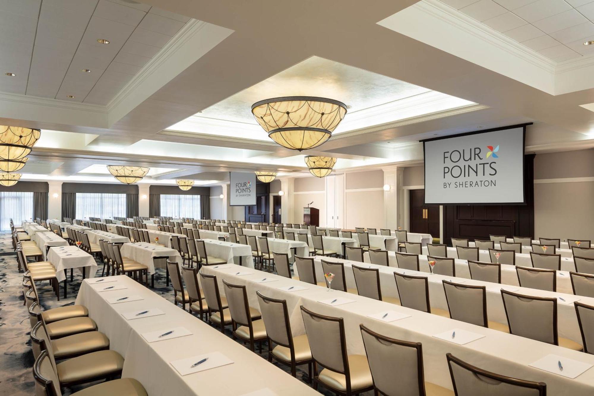 Four Points By Sheraton Norwood Conference Center Extérieur photo