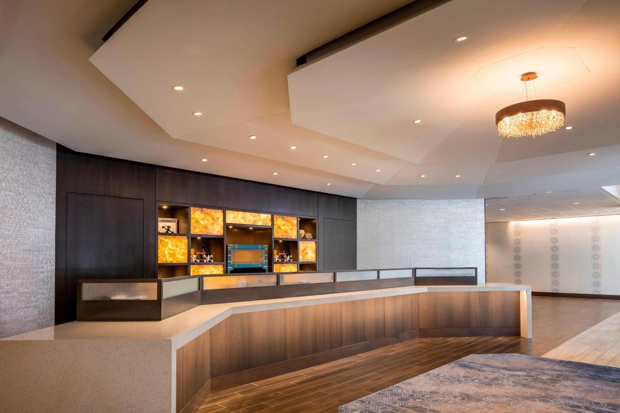 Four Points By Sheraton Norwood Conference Center Extérieur photo